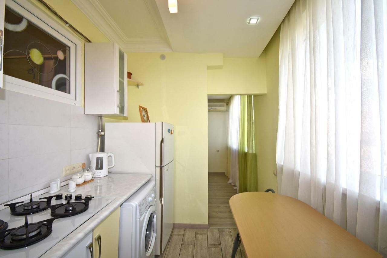 Perfect Apartment In Center Of Yerevan City Bagian luar foto