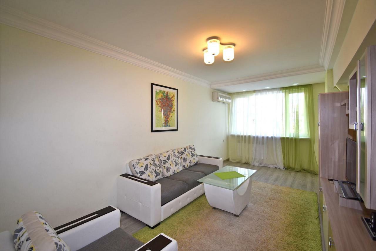 Perfect Apartment In Center Of Yerevan City Bagian luar foto